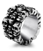 Anel com várias caveiras 54 mm