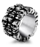 Anel com várias caveiras 54 mm