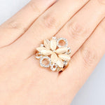 Anel de flor com diamante dourado