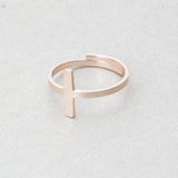 Anel minimalista cruz ouro rosa