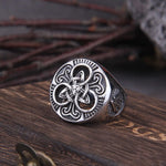Anel símbolo celta triquetra