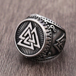 Anel valknut símbolo nórdico
