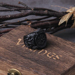 Anel vegvísir preto