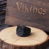 Anel vegvísir preto
