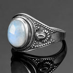Anel vintage com pedra da lua