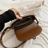 Bolsa de cintura de couro para mulher