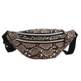 Bolsa de cintura em couro de cobra castanho