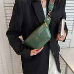 Bolsa de cintura em couro vegetal