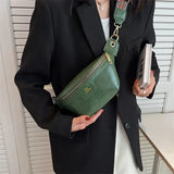Bolsa de cintura em couro vegetal