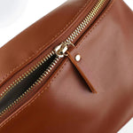 Bolsa de cintura grande minimalista para mulher