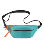 Bolsa de cintura streetwear urbana azul celeste
