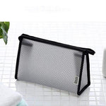 Bolsa de maquilhagem triangular preto
