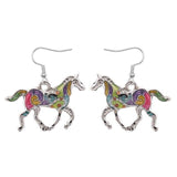 Brincos pendentes de cavalo coloridos prata