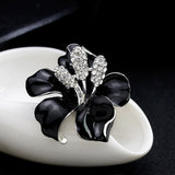 Broche retro flor preto