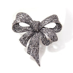 Broche vintage cinzento