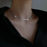 Choker prata título por defeito