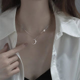 Colar choker lua título por defeito