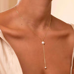 Colar com pérolas da moda