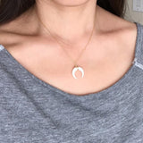 Colar com pingente de lua crescente valor por defeito título