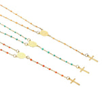 Colar cruz com pérolas coloridas