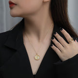 Colar elegante sol e lua valor por defeito título
