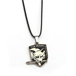 Colar raposa metal gear cabeça de lobo