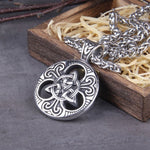 Colar triquetra
