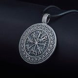 Colar vegvísir prateado valor por defeito título