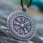 Colar vegvísir prateado valor por defeito título