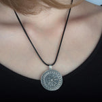 Colar vegvísir prateado valor por defeito título