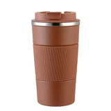 Copo térmico para o trabalho castanho