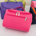 Estojo de maquilhagem com múltiplos bolsos
