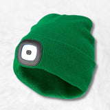 Gorro com lanterna verde