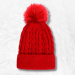 Gorro vermelho com pompon título por defeito