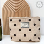 Necessaire às bolinhas bege