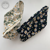 Necessaire floral encantadora azul escuro