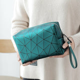 Necessaire para mulher moderna verde