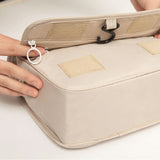 Necessaire pendurável feminina