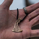 Pendente cabeça de machado viking valor por defeito título