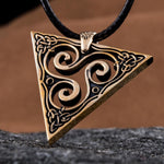 Pendente triskel de bronze valor por defeito título