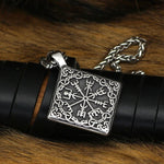 Pingente bússola vegvisir aço valor por defeito título