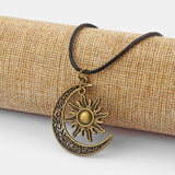 Pingente lua e sol bronze antigo
