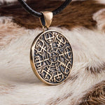 Pingente vegvísir nórdico em bronze valor por defeito título