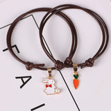 Pulseira amizade coelho e cenoura
