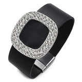 Pulseira de couro com strass tamanho único