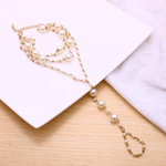 Pulseira de pé com pérolas brancas título por defeito