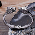 Pulseira rígida cabeça de lobo