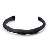 Pulseira rígida minimalista preto