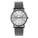 Relógio vintage simples preto e branco