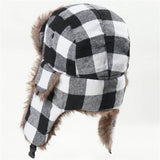 Ushanka de pelo aos quadrados título por defeito